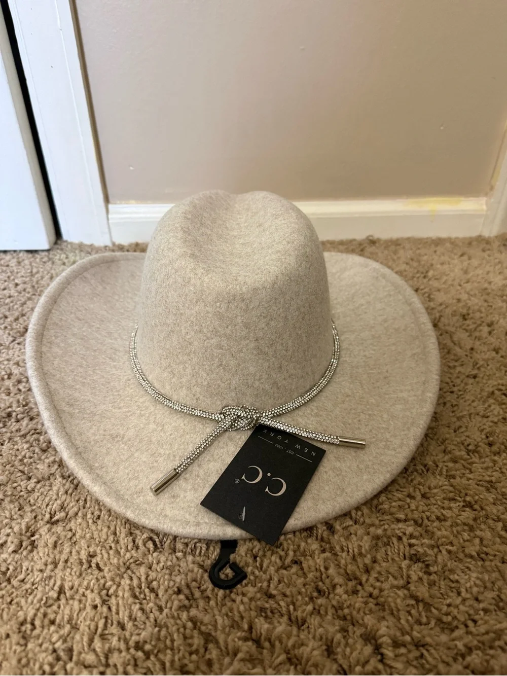 NWT CC Rope Rhinestone Felt Cowboy Hat in Heather Oatmeal - Picture 2 of 6